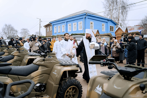 Владимирская епархия отправила в зону СВО более 60 единиц техники